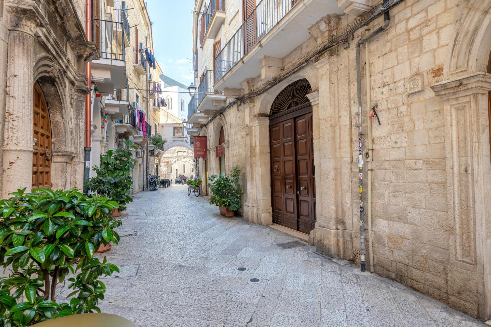 Seaside Near St Nicholas Basilica Appartement Bari